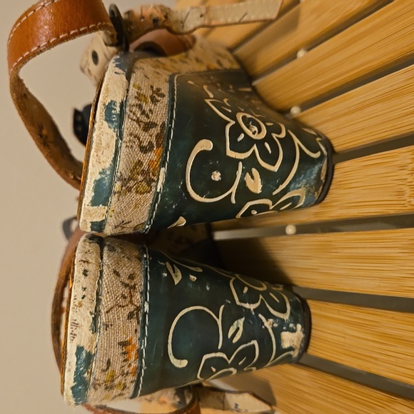 Spring step leather wedges with navy bows - Picture 7 of 7